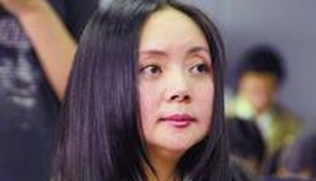 个人简介 张莉张莉,女,1965年出生.87版《红楼梦》薛宝钗扮演者.