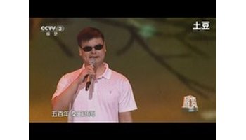 在中国梦想秀舞台上,程家家以他惊人的模仿才华征服全场,现场表演一段