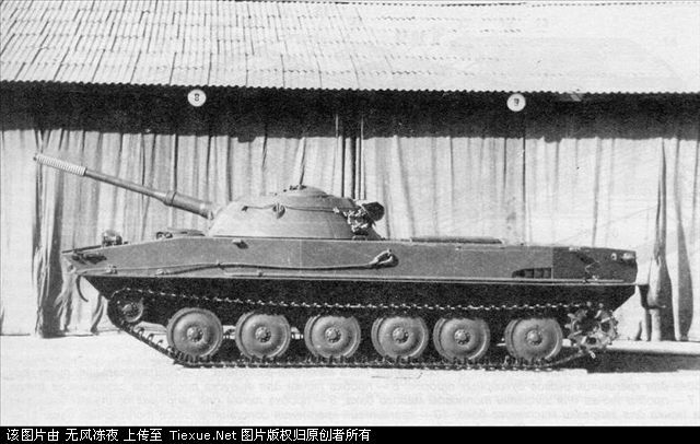 苏联pt-76轻型水陆坦克