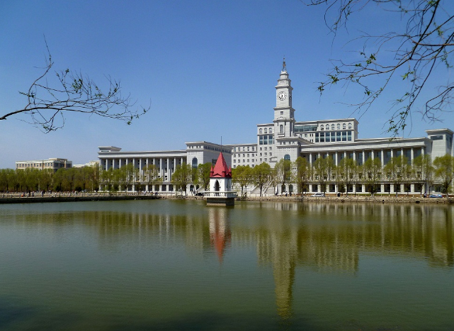 哈尔滨师范大学